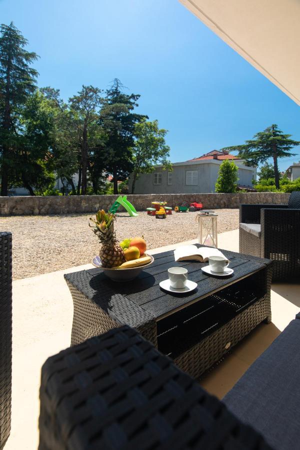 Apartment Lora Crikvenica Esterno foto
