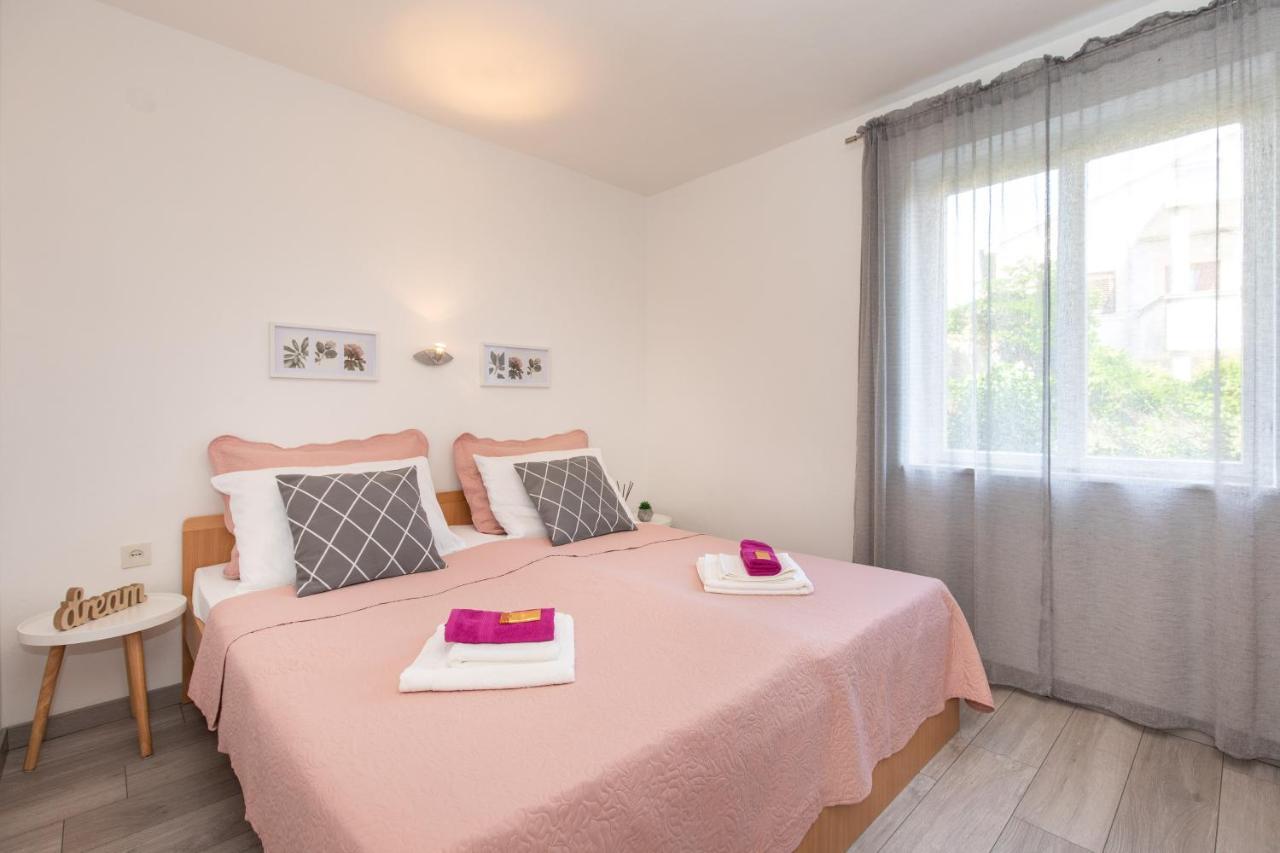 Apartment Lora Crikvenica Esterno foto